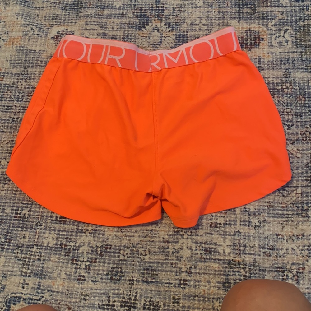 Under armor shorts - Picture 2 of 2